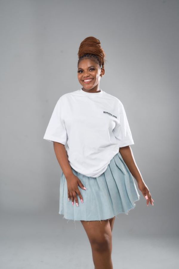 BOSAFELENG Boxy T-Shirt side profile view