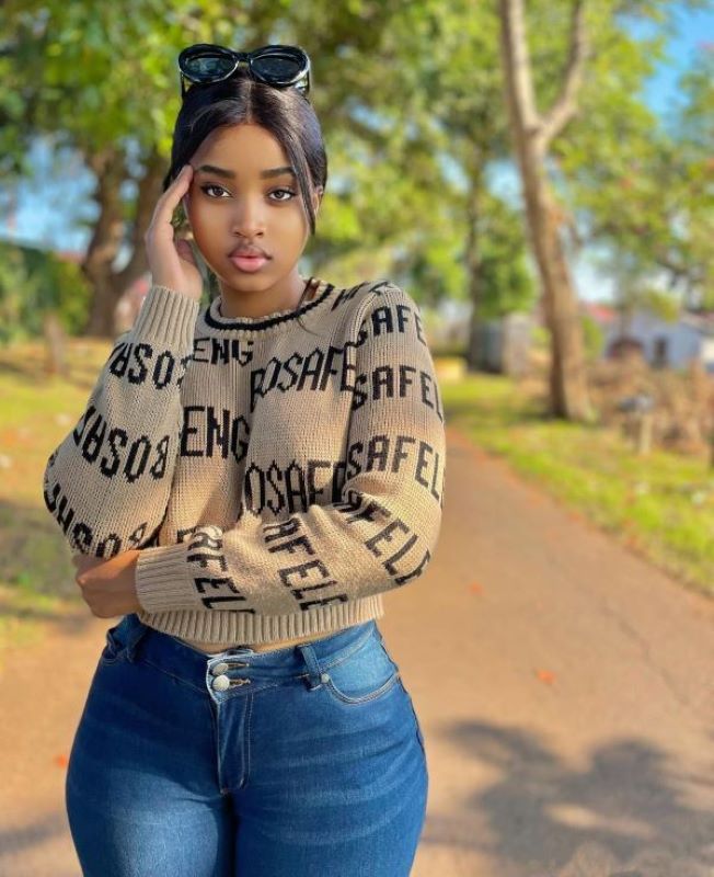 BOSAFELENG Women Crop Jersey close-up knit detail