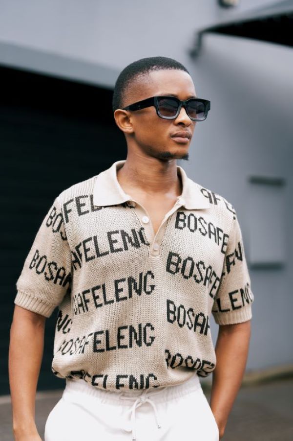 BOSAFELENG Golf Shirt in Special Stone, front view