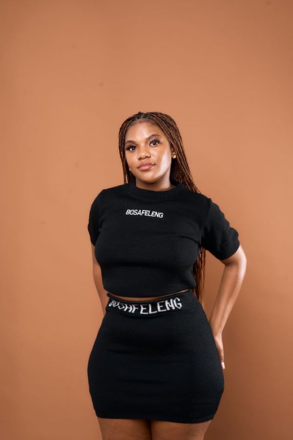 BOSAFELENG Set Skirt black, close-up fabric detail